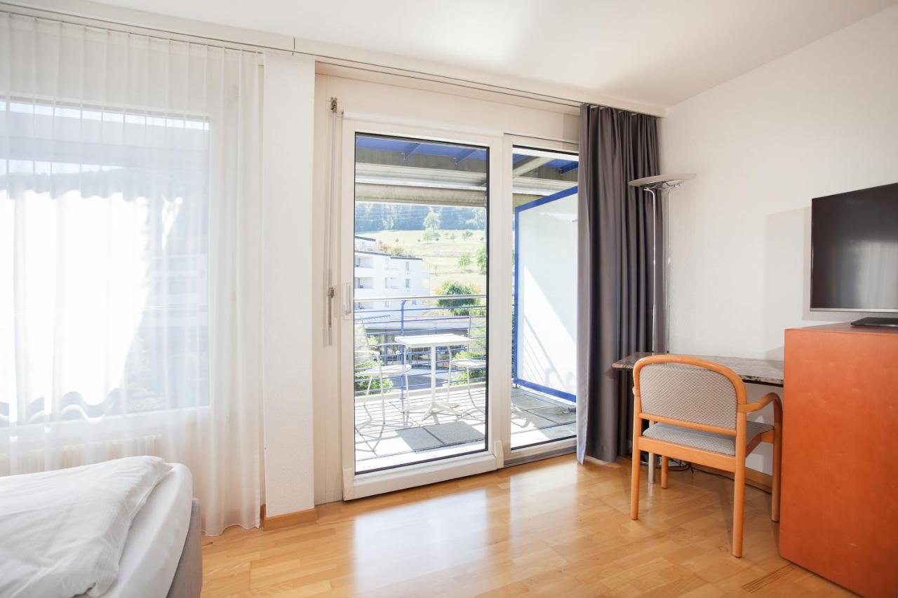 Guesthouse Zurzach - Self Check-In Bagian luar foto